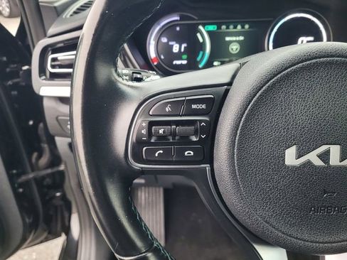 Used 2022 Kia Niro EX Premium image 19