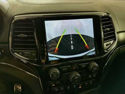 Used 2019 Jeep Grand Cherokee High Altitude AWD/4WD image 23