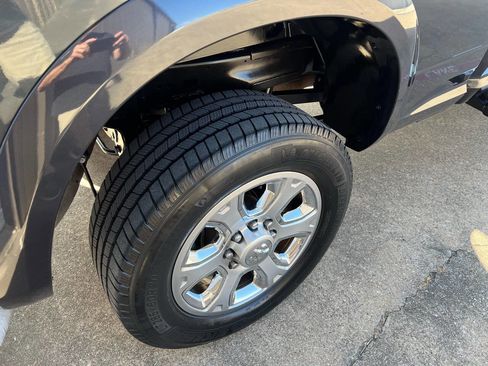 Used 2016 RAM 2500 Laramie w/ Convenience Group image 40