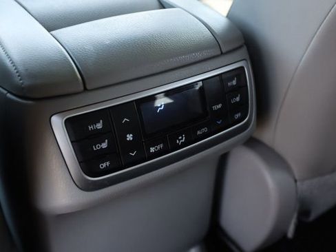 Used 2018 Toyota Highlander Limited Platinum image 45