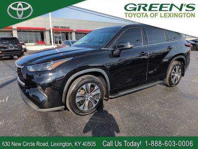Used 2022 Toyota Highlander XLE