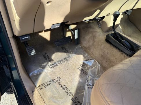 Used 1997 Dodge Ram 1500 Truck 4x4 Regular Cab image 32