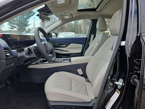New 2026 Nissan Sentra SL w/ Floor Mat Package FWD image 10