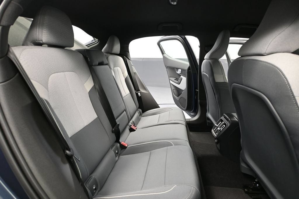 Used 2024 Polestar Polestar 2 AWD/4WD image 35