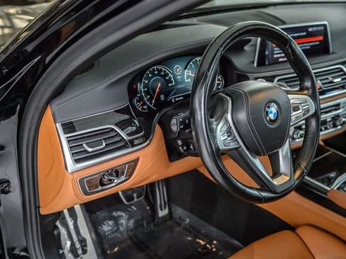 Used 2019 BMW 740i xDrive w/ M Sport Package image 26