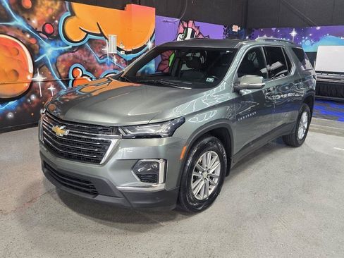 Used 2022 Chevrolet Traverse LT AWD/4WD image 1