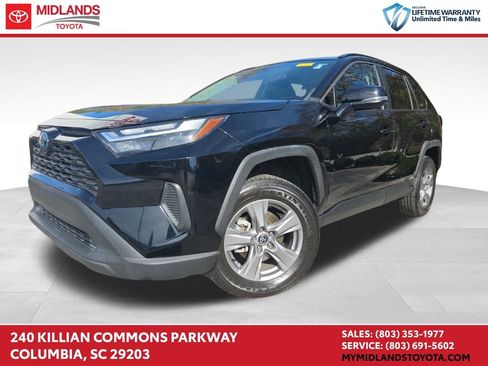 Used 2024 Toyota RAV4 XLE image 1