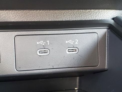 Certified 2025 Nissan Kicks SV image 25