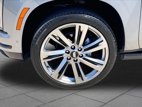 Used 2026 Cadillac Escalade Sport w/ Touring Package AWD/4WD image 11