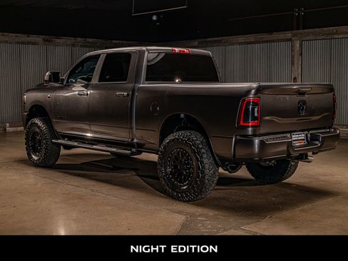 Used 2022 RAM 2500 Big Horn w/ Night Edition AWD/4WD image 7