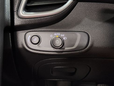 Used 2022 Chevrolet Trax LS w/ Tint and Cruise Package image 40