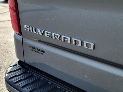 Used 2023 Chevrolet Silverado 1500 Custom AWD/4WD image 24