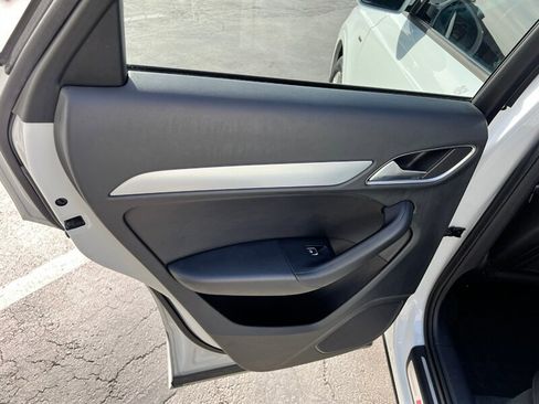 Used 2018 Audi Q3 2.0T Premium w/ Convenience Package image 23