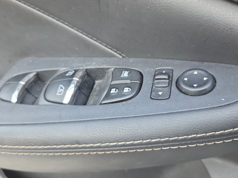Used 2017 Nissan Maxima Platinum FWD image 31