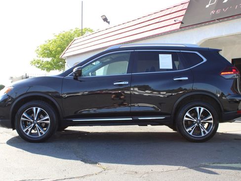 Used 2018 Nissan Rogue SL image 40