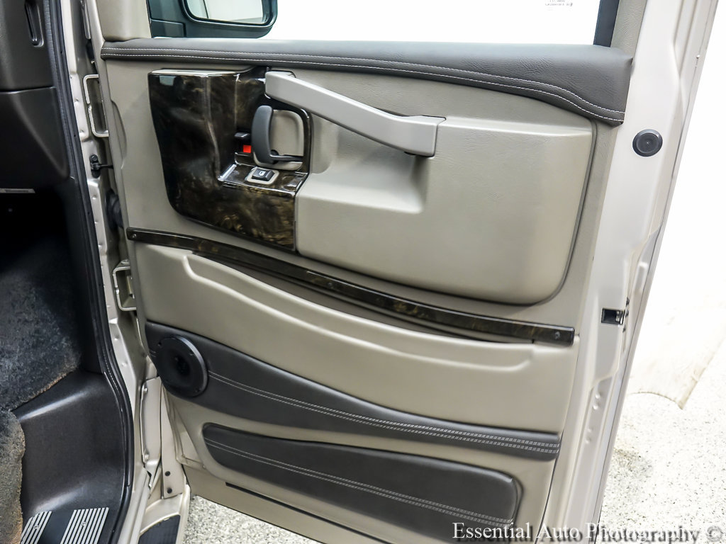 Used 2023 Chevrolet Express 2500 RWD image 24