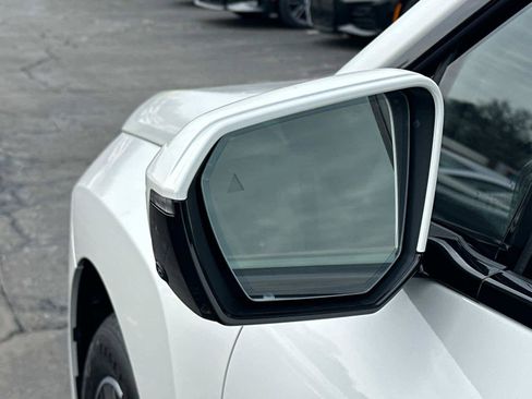 Used 2025 BMW iX xDrive50 image 11