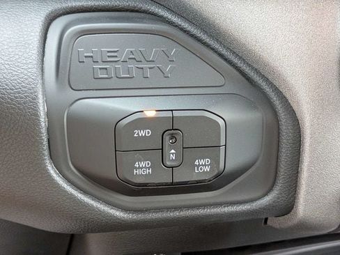 New 2026 RAM 2500 Tradesman w/ Chrome Appearance Group AWD/4WD image 22