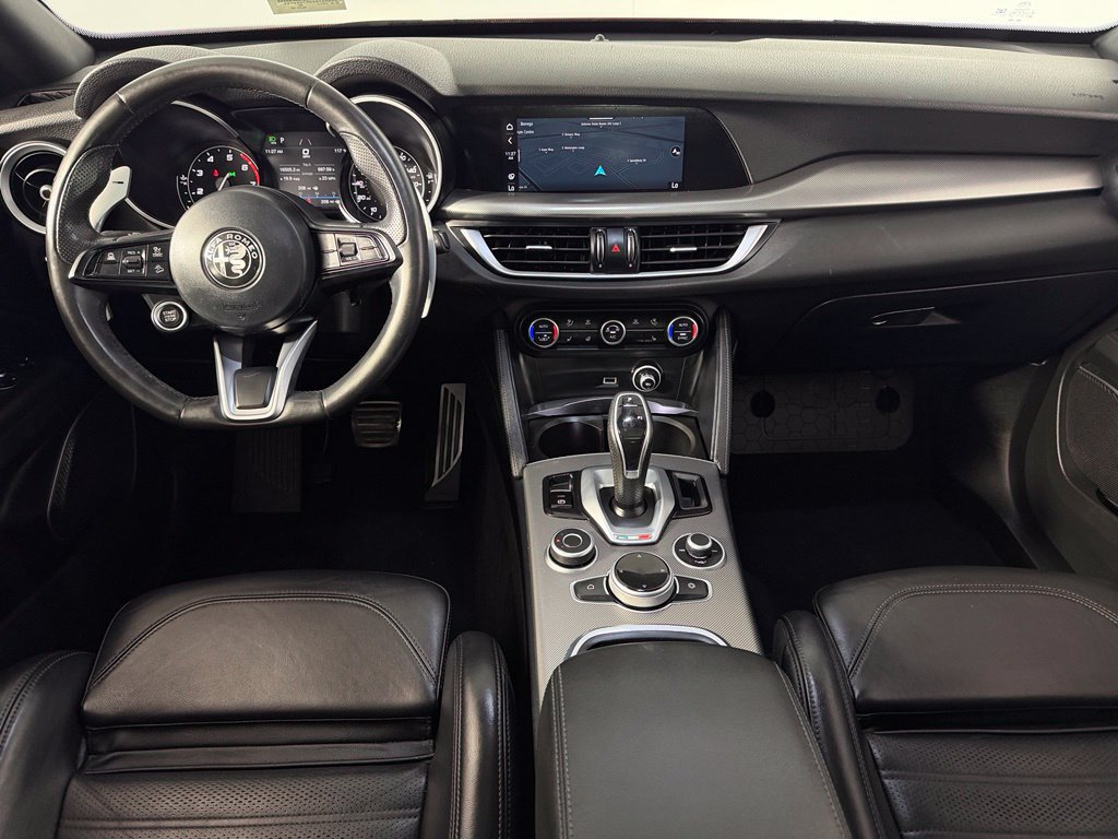 Used 2023 Alfa Romeo Stelvio Veloce AWD/4WD image 11