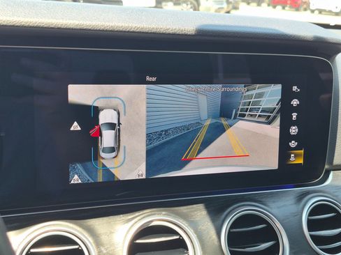 Used 2023 Mercedes-Benz E 350 4MATIC Sedan image 23