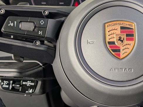 Certified 2026 Porsche Cayenne GTS AWD/4WD image 36