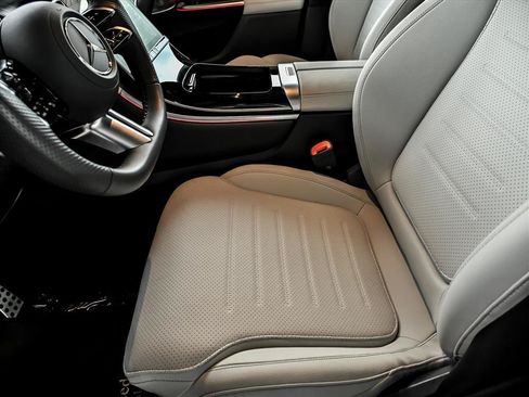 Certified 2026 Mercedes-Benz GLC 300 4MATIC image 11
