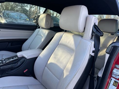 Used 2013 BMW 328i Convertible image 11