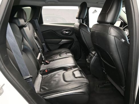 Used 2022 Jeep Cherokee Latitude Lux image 42