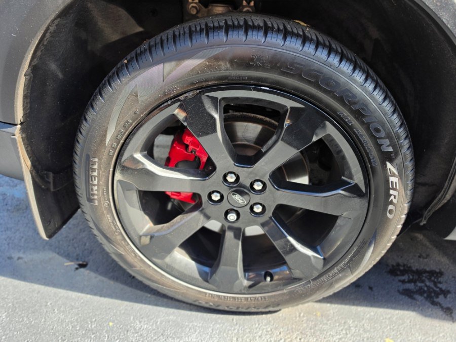 Used 2023 Ford Explorer ST AWD/4WD image 11