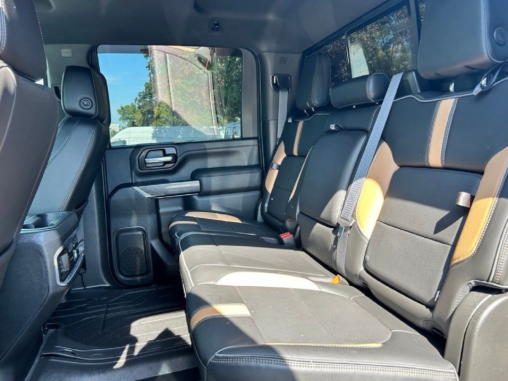 Used 2021 Chevrolet Silverado 2500 LTZ w/ Carhartt Edition AWD/4WD image 16