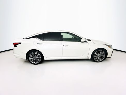 Used 2023 Nissan Altima 2.5 SL FWD image 10