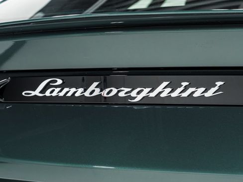 Used 2022 Lamborghini Urus AWD/4WD image 58