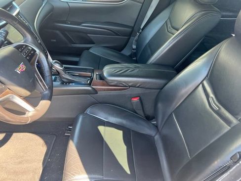 Used 2019 Cadillac XTS Luxury AWD/4WD image 11