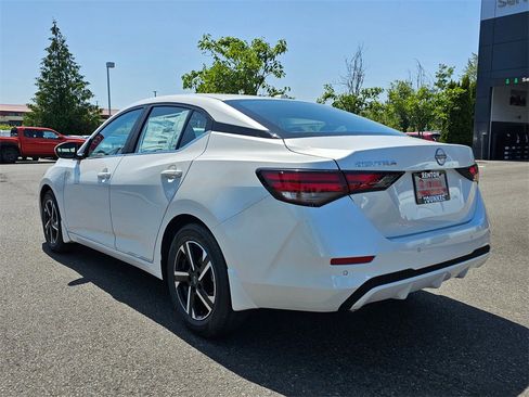 New 2025 Nissan Sentra SV w/ Trunk Package image 4