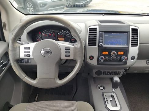 Used 2020 Nissan Frontier SV RWD image 14