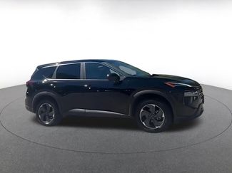 Used 2025 Nissan Rogue SV FWD video 2