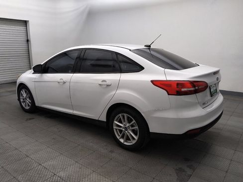 Used 2018 Ford Focus SE FWD image 3