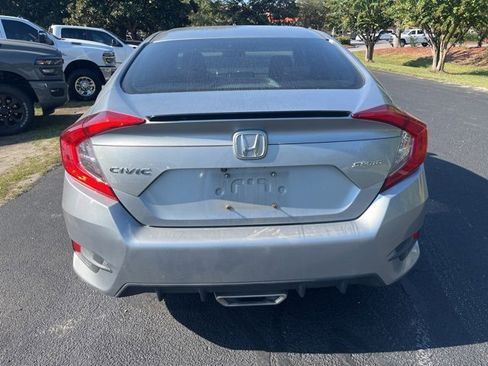 Used 2020 Honda Civic Sport image 4