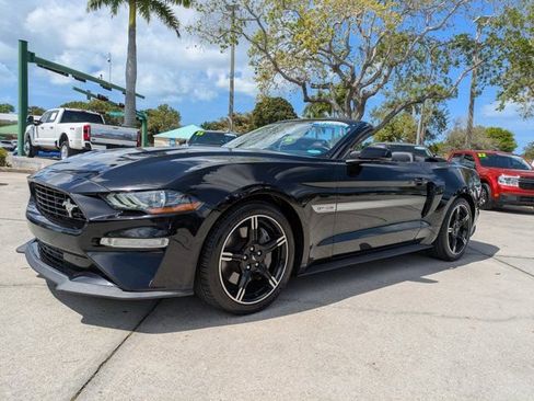 Used 2019 Ford Mustang GT Premium w/ Equipment Group 401A image 8
