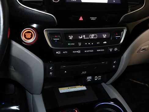 Used 2022 Honda Pilot Elite image 23