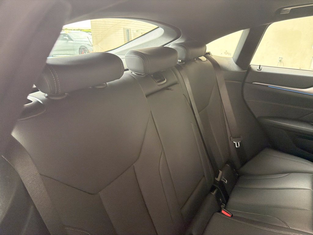 Used 2024 BMW i4 eDrive40 RWD image 34