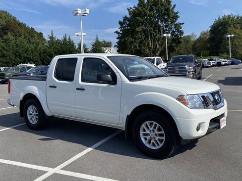 Used 2019 Nissan Frontier SV image 7