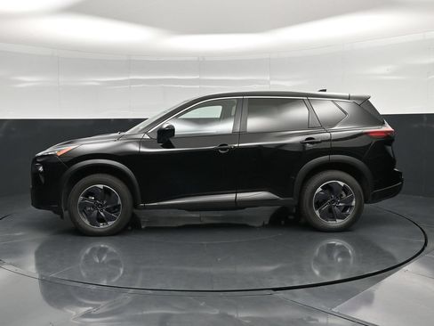Used 2024 Nissan Rogue SV AWD/4WD image 6