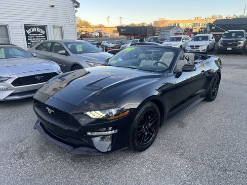 Used 2020 Ford Mustang Premium RWD image 36