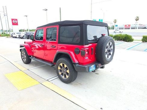 Used 2019 Jeep Wrangler Unlimited Sahara w/ Dual Top Group AWD/4WD image 6