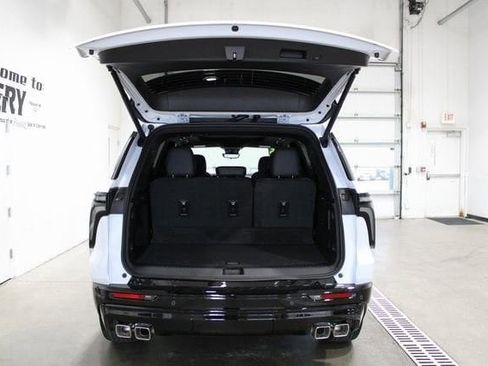 New 2026 Chevrolet Traverse RS image 24