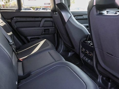 New 2026 Land Rover Defender 110 AWD/4WD image 21