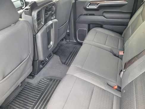 Used 2022 Chevrolet Silverado 1500 LT AWD/4WD image 10