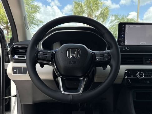 New 2026 Honda Pilot Touring image 37