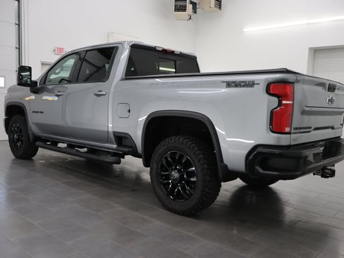 Used 2025 Chevrolet Silverado 2500 LTZ w/ Trail Boss Package AWD/4WD image 6